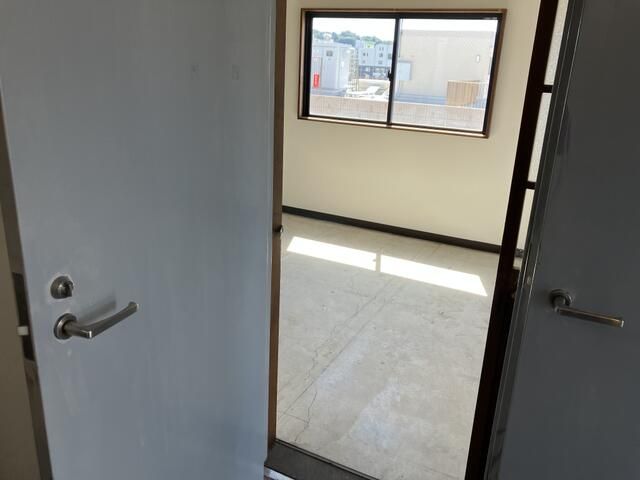 Commercial Space for Rent in Hadano, Kanagawa - 80.16 sqm - Thumbnail 3