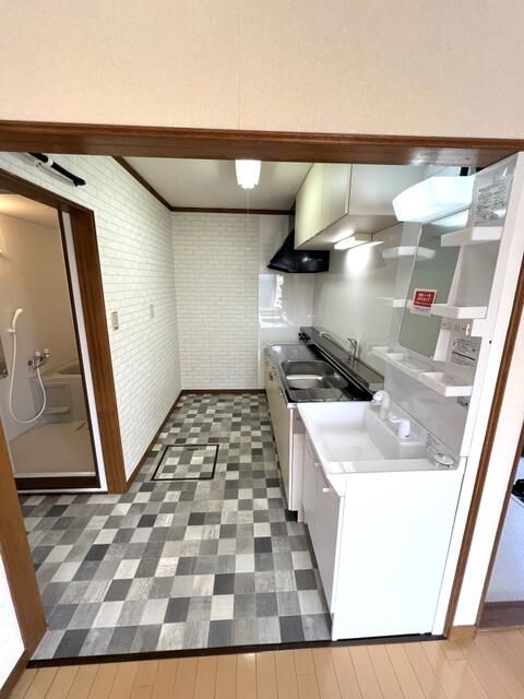 2LDK Apartment for Rent in Quiet Asahikawa, Hokkaido - Thumbnail 4