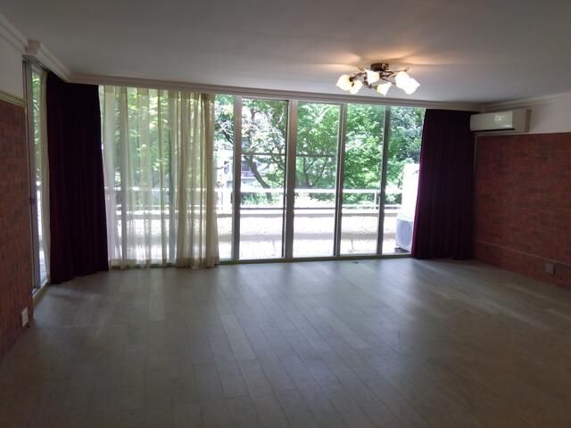 3LDK Apartment for Rent in Kohoku, Yokohama - 129 sqm - Thumbnail 4