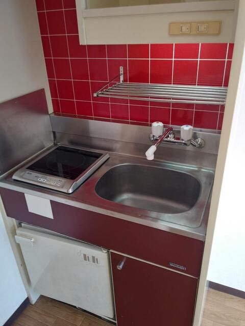 Compact Used Condominium in Nakano Ward, Tokyo - Thumbnail 3