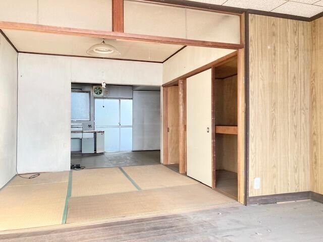Traditional Nagaya House for Sale in Shimonoseki, Yamaguchi - Thumbnail 2