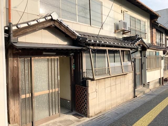 Traditional Nagaya House for Sale in Shimonoseki, Yamaguchi - Main Image
