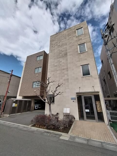 Pet-Friendly Studio Apartment in Koganei City, Tokyo - Thumbnail 2