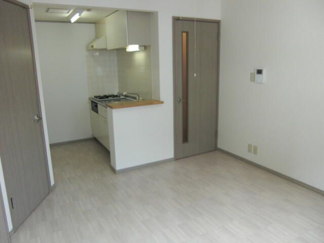 1DK Apartment for Rent in Sapporo Chuo Ward - Thumbnail 4