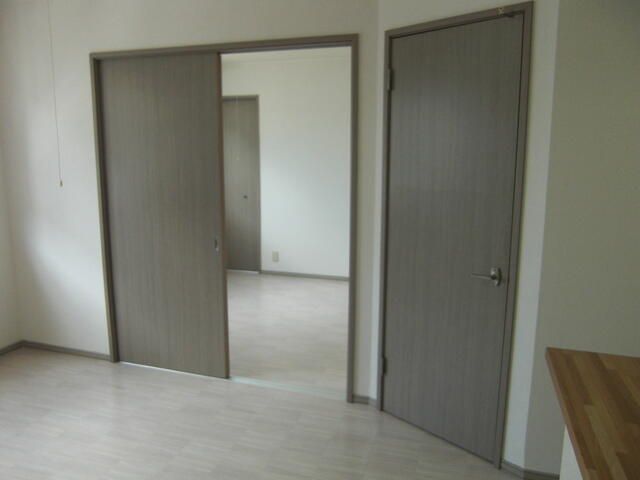 1DK Apartment for Rent in Sapporo Chuo Ward - Thumbnail 3