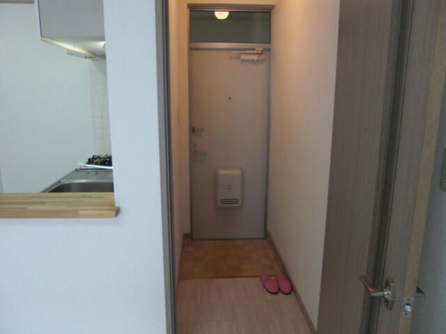 1DK Apartment for Rent in Sapporo Chuo Ward - Thumbnail 2