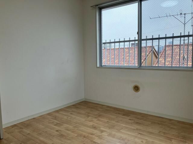 1K Apartment for Rent in Urawa, Saitama - Near Minami-Urawa Station - Thumbnail 2