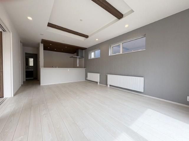 New 4LDK House in Chitose Hokkaido with High Energy Efficiency - Main Image