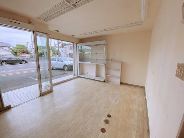 64sqm Office Space for Rent in Maebashi, Gunma - Thumbnail 4