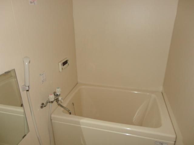 2DK Apartment for Rent in Sano City, Tochigi - Thumbnail 3