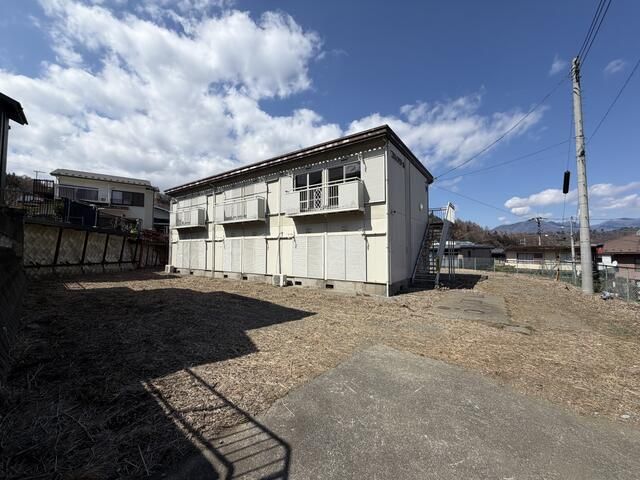 Apartment Building for Sale in Tsuru City, Yamanashi - Thumbnail 2