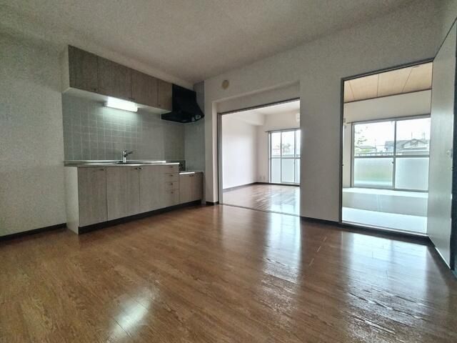 3DK Apartment for Rent in Higashimurayama, Tokyo - 56.65 sqm - Thumbnail 2