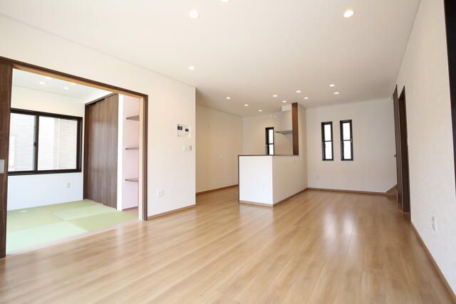 4LDK House for Rent in Nagareyama, Chiba - 103.92 sqm - Thumbnail 3