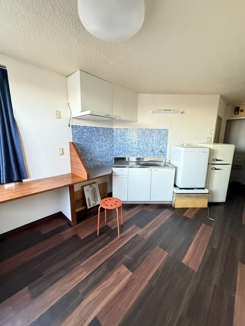 2DK Apartment for Sale in Katsushika-ku, Tokyo - 31.58 sqm - Thumbnail 4