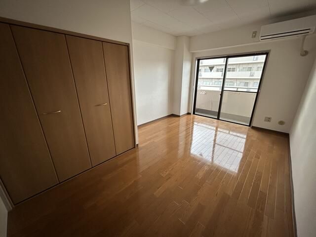 9-Story Apartment Building for Sale in Fukushima City near Station - Thumbnail 3