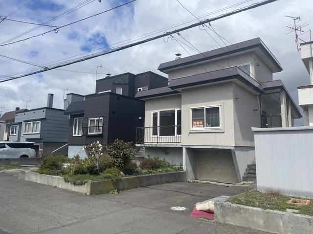 Used 4LDK Detached House in Teine, Sapporo, Hokkaido - Thumbnail 3