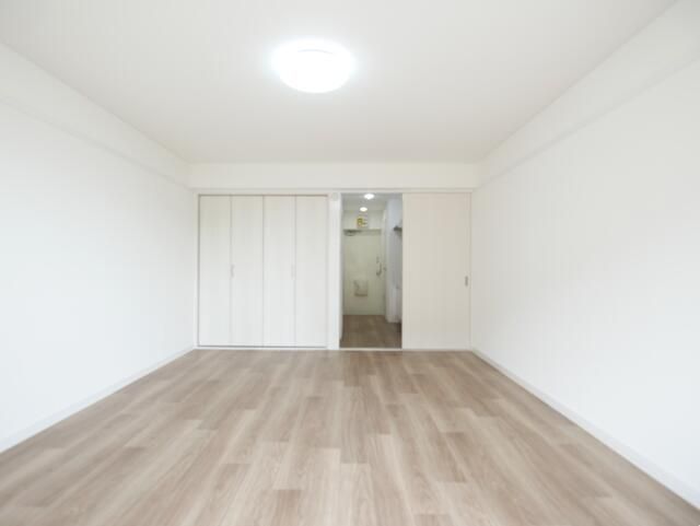 1K Apartment for Rent in Ashikaga, Tochigi - 33 sqm - Thumbnail 4