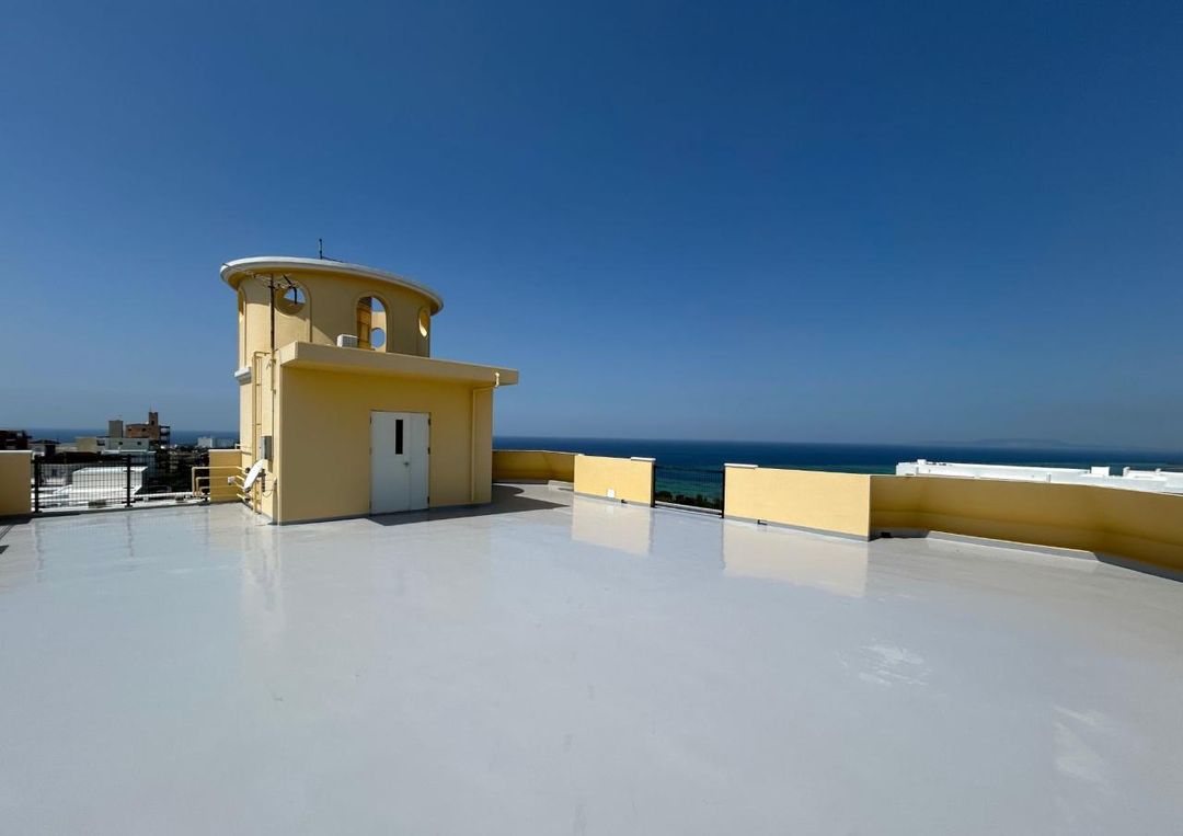 Okinawa Investment: Apartment Building & House on 2558sqm Land in Yomitan - Thumbnail 2