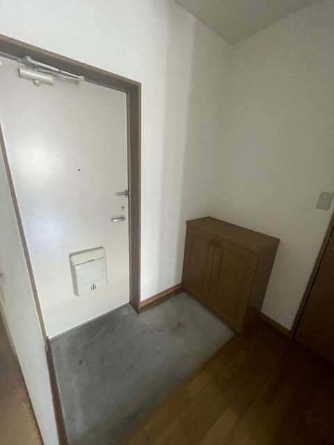 Wood House Nagashima 1DK Apartment for Rent in Ichihara, Chiba - Thumbnail 2