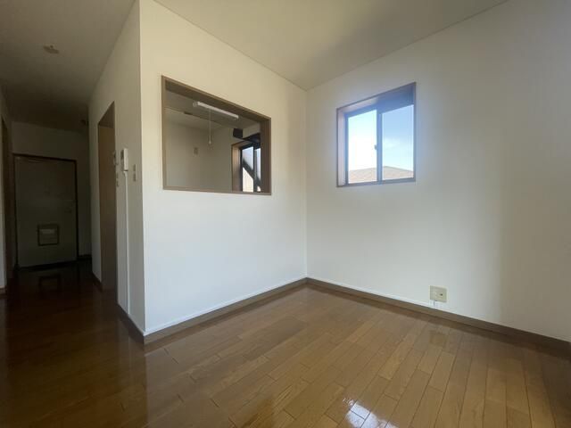 Wood House Nagashima 1DK Apartment for Rent in Ichihara, Chiba - Thumbnail 3