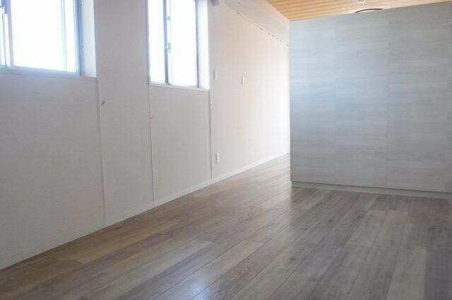 1LDK Apartment for Rent in Nakahara-ku, Kawasaki - Thumbnail 2