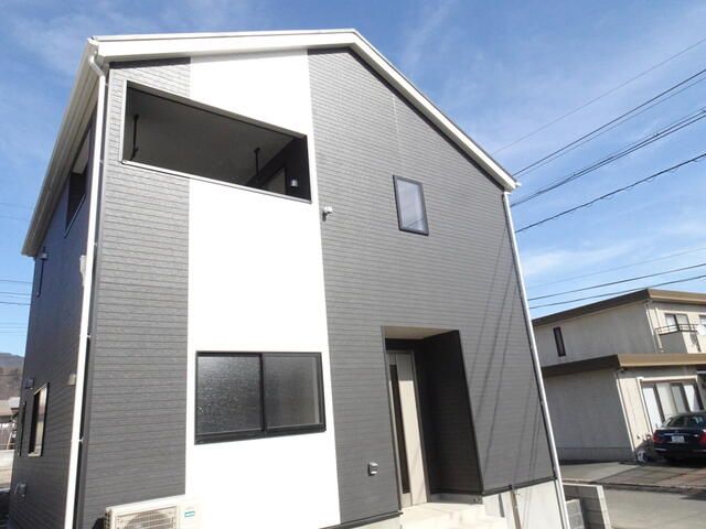 New 4-Bedroom House in Nagano City with 2 Car Parks - Thumbnail 4
