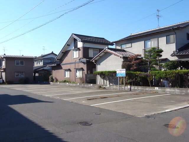 Rental Parking Space near Ogigawa Station, Niigata City - Thumbnail 3