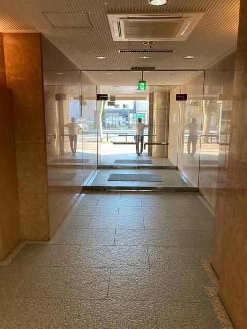 Aomori City Office & Retail Space for Rent - 85.42 sqm - Thumbnail 2