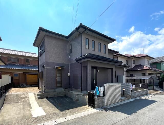 3LDK Detached House for Sale in Suzuka, Mie Prefecture - Thumbnail 2