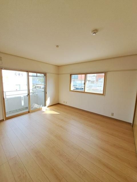 2DK Apartment for Rent in Fukushima City, Fukushima Prefecture - Thumbnail 4