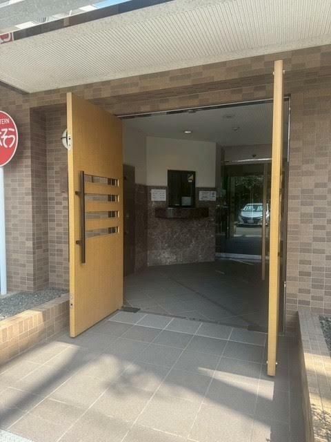 2LDK Apartment with Private Garden in Ome, Tokyo - Renovation 2025 - Thumbnail 2