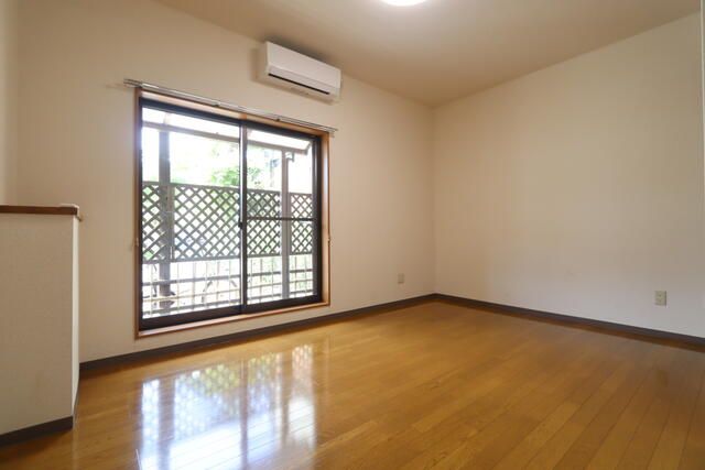 1K Apartment for Rent in Koganei, Tokyo - Thumbnail 4