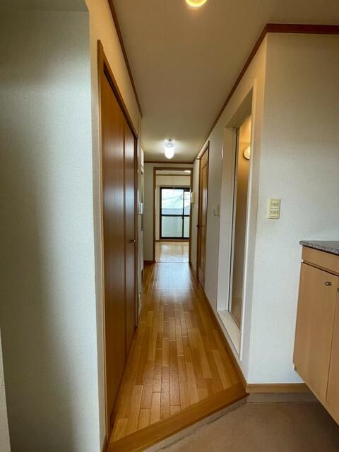 1K Apartment for Rent near Aiko-Ishida Station, Atsugi - Thumbnail 4