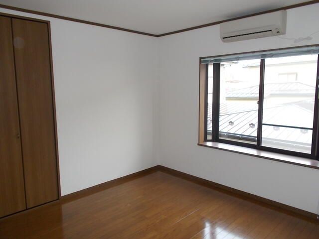 1K Apartment for Rent in Akita City - Heights Yomei - Thumbnail 2