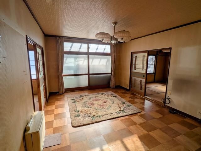 6LDK Fixer-Upper House for Sale in Otaru, Hokkaido - Thumbnail 3