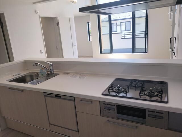 New 4LDK House in Fujisawa Kugenuma Kaigan, Kanagawa - Thumbnail 4