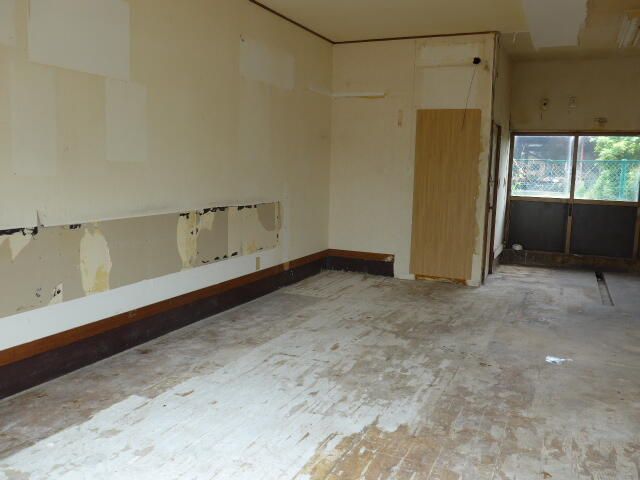 TN Shop for Rent in Omitama, Ibaraki - Ground Floor Retail Space - Thumbnail 4