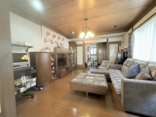 5LDK Detached House for Sale in Konan Ward, Yokohama - Thumbnail 2