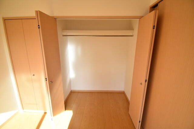 2LDK Apartment for Rent in Higashimurayama, Tokyo - Thumbnail 4