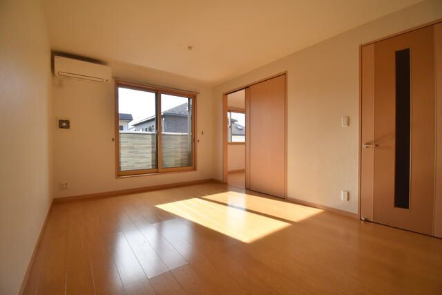 2LDK Apartment for Rent in Higashimurayama, Tokyo - Thumbnail 3