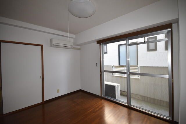 2LDK Apartment for Rent in Fukui City, 5 Min Walk to Station - Thumbnail 2