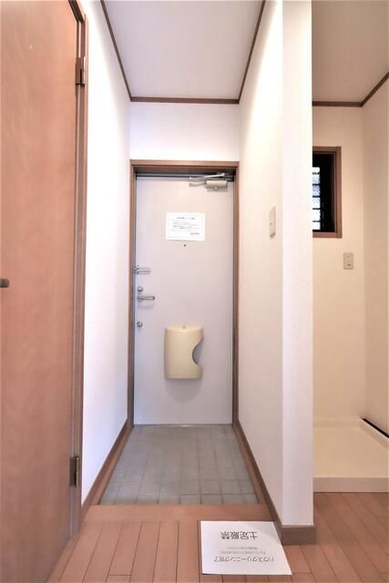 1K Apartment for Rent in Fuchu, Tokyo - 20.84 sqm - Thumbnail 2