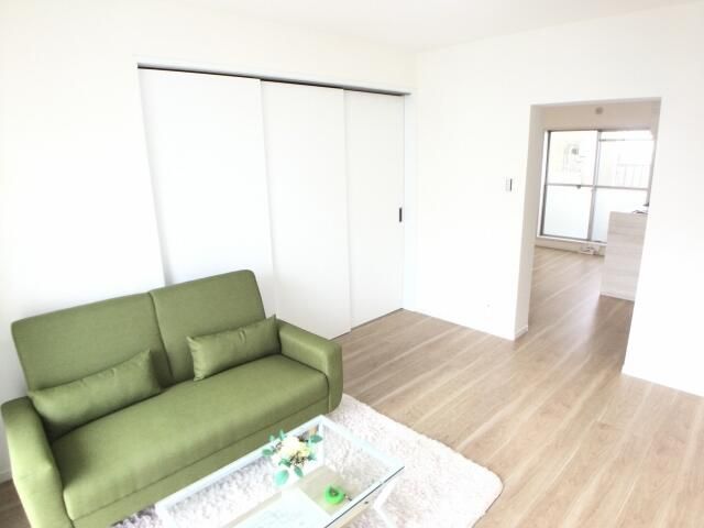 3LDK Apartment for Sale in Tama Ward, Kawasaki, Kanagawa - Thumbnail 4