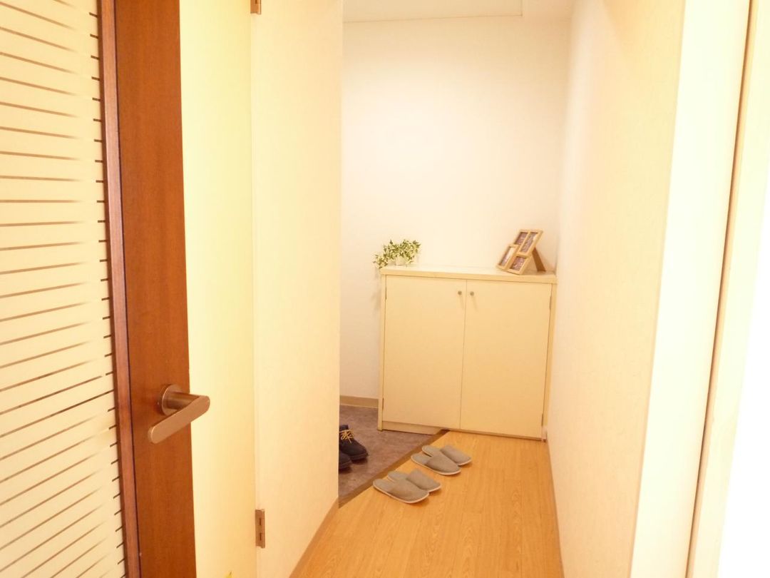 2LDK Apartment for Sale in Sagamihara, Kanagawa - Thumbnail 2