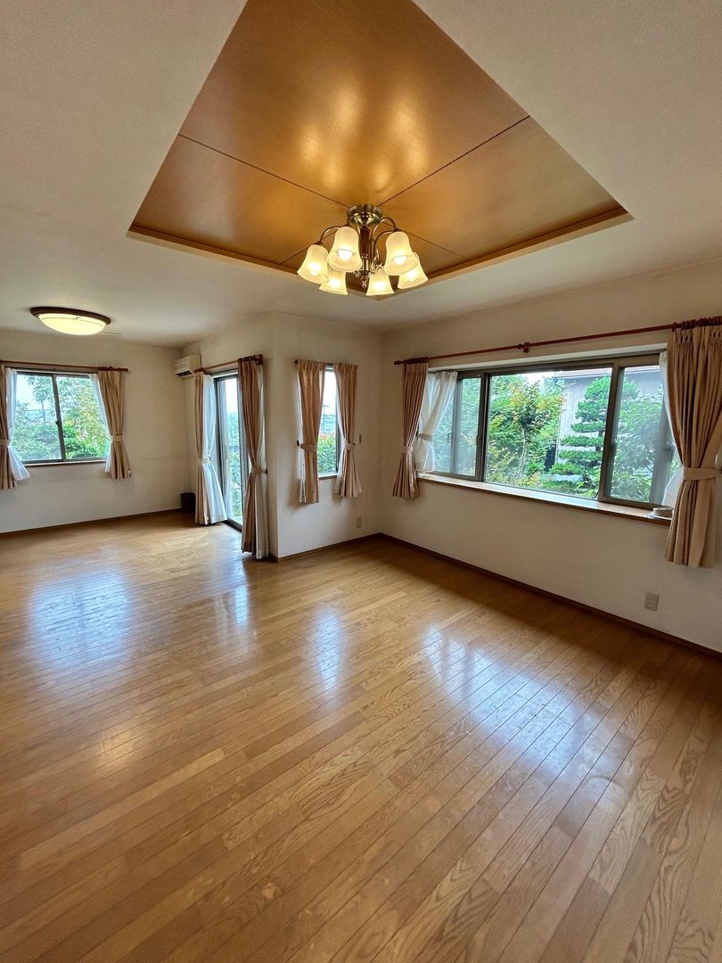 7LDK House for Sale in Tamano, Okayama - 220.77 Tsubo Land - Image 22