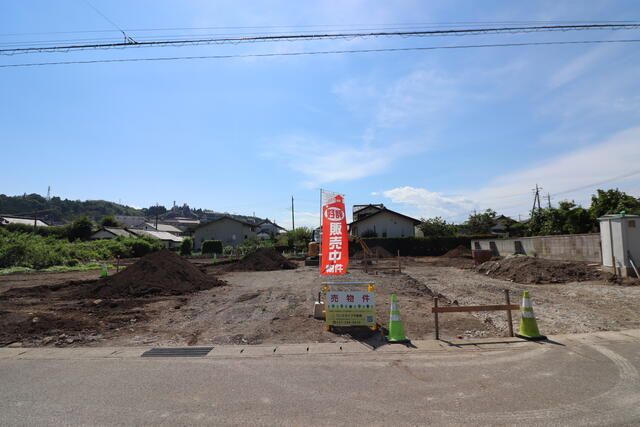 Land for Sale in Annaka, Gunma - 296.99 sqm Residential Plot - Image 1