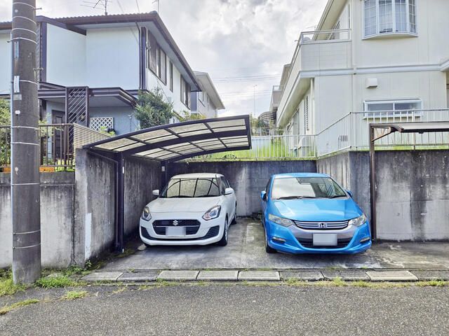 4LDK House for Sale in Utsunomiya, Tochigi with Garden and Parking - Thumbnail 2
