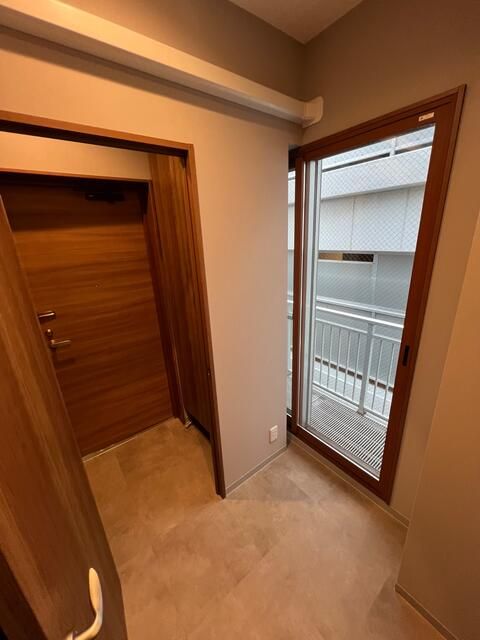 3LDK Maisonette Apartment Near Nippori Station, Arakawa - Thumbnail 2