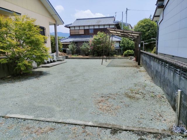 3DK Single-Story House with Large Garden in Chikugo, Fukuoka - Thumbnail 2