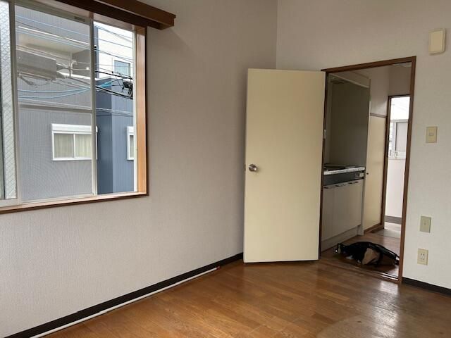 Commercial 1K Unit for Rent in Sagamihara, Kanagawa - Thumbnail 3